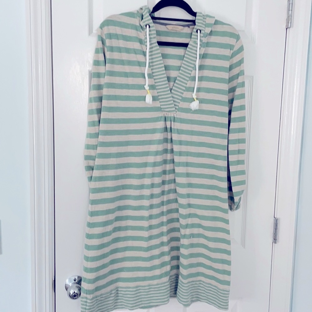 Beach cover-up